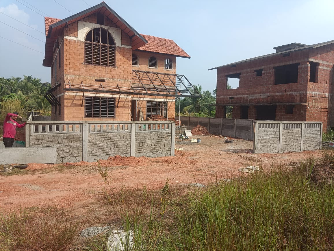 House Mathil Snehamathil Slab Mathil in Thiruvananthapuram | Sajina Construction